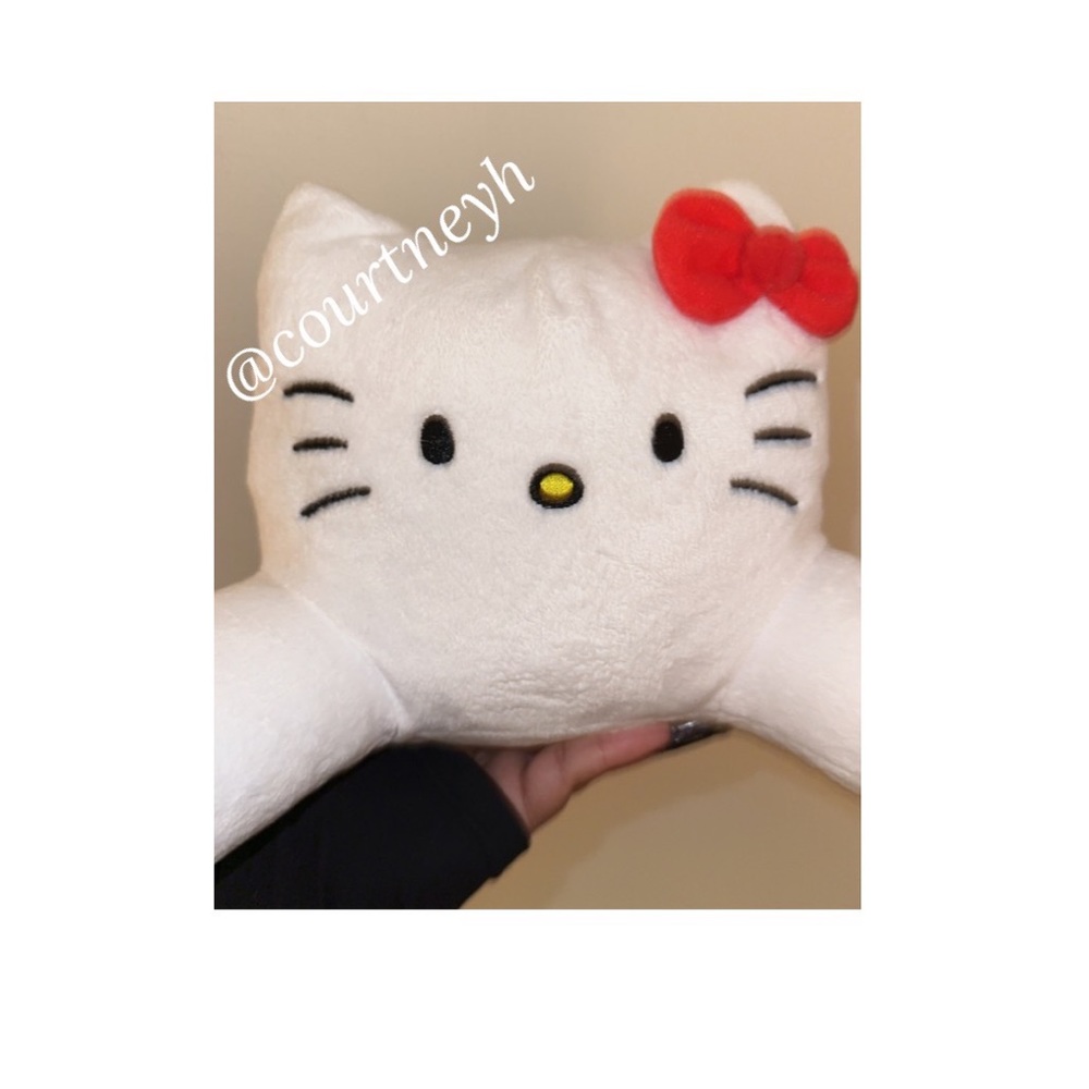 Hello Kitty Plush - Picture 2 of 2